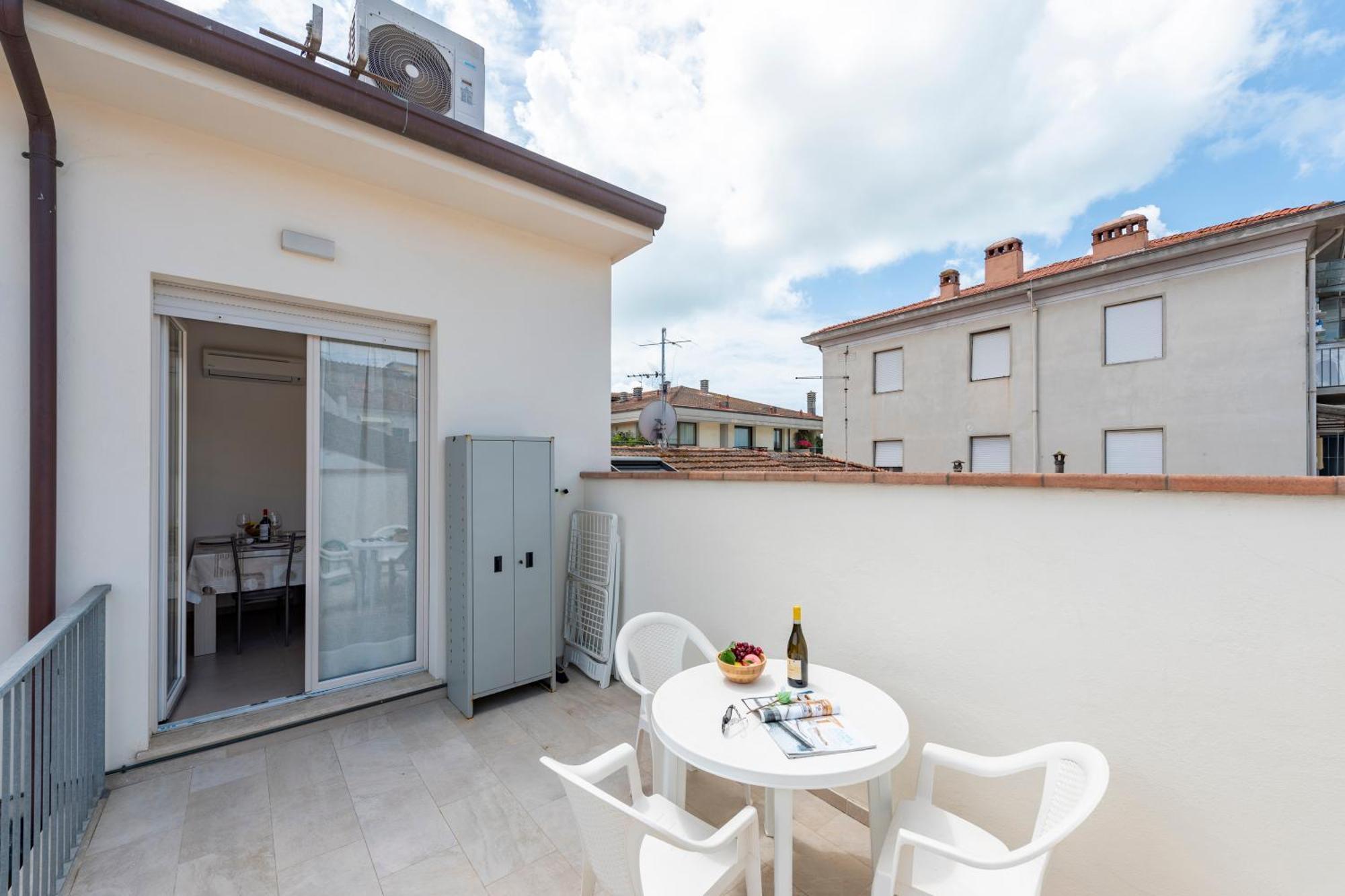 Suite Ondina Viareggio Apartments - Happy Rentals Exterior photo